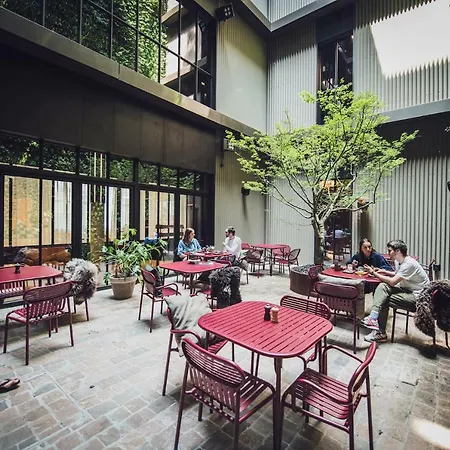 Hotel Yust 3*